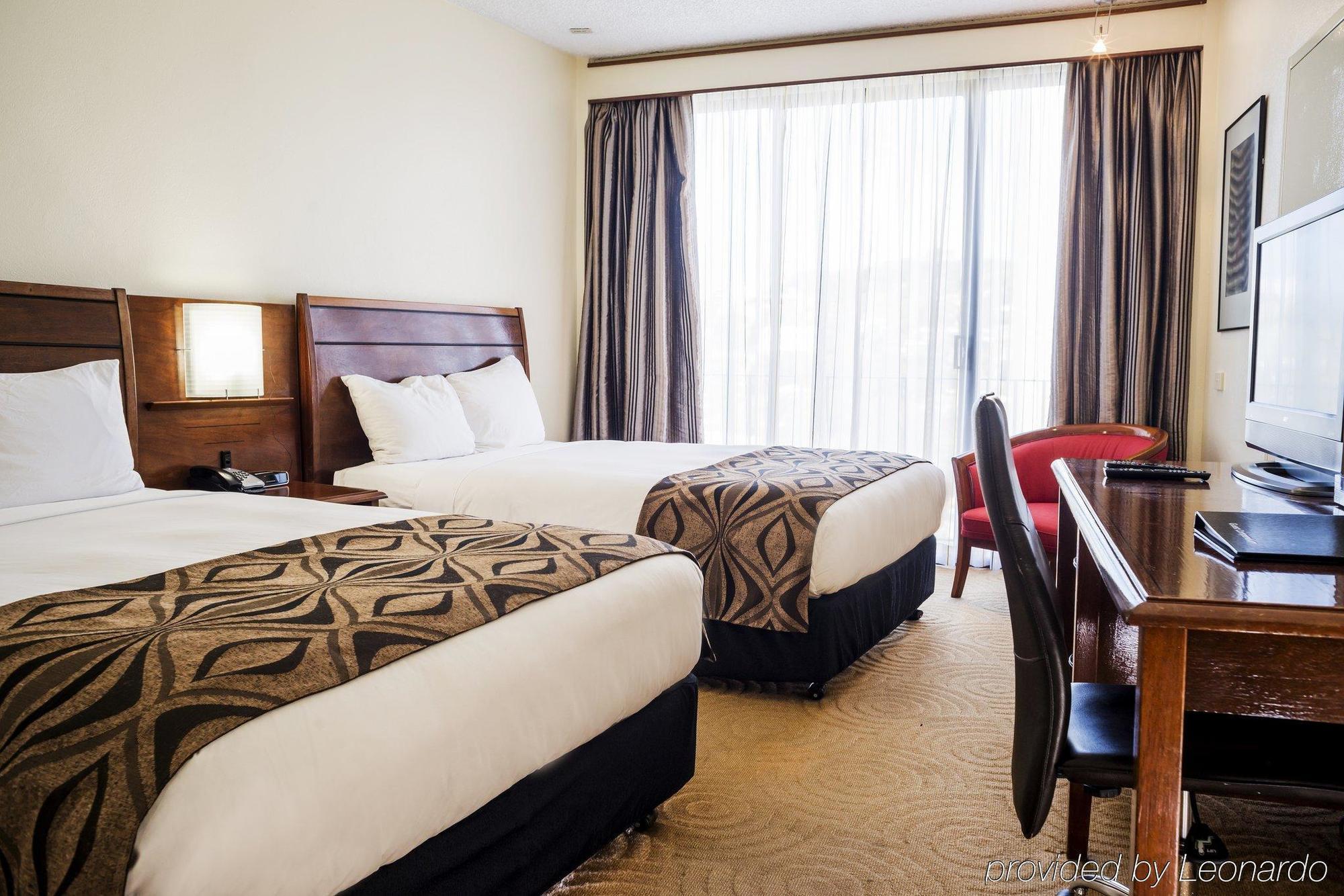 Crown Hotel بورت مورسبي المظهر الخارجي الصورة