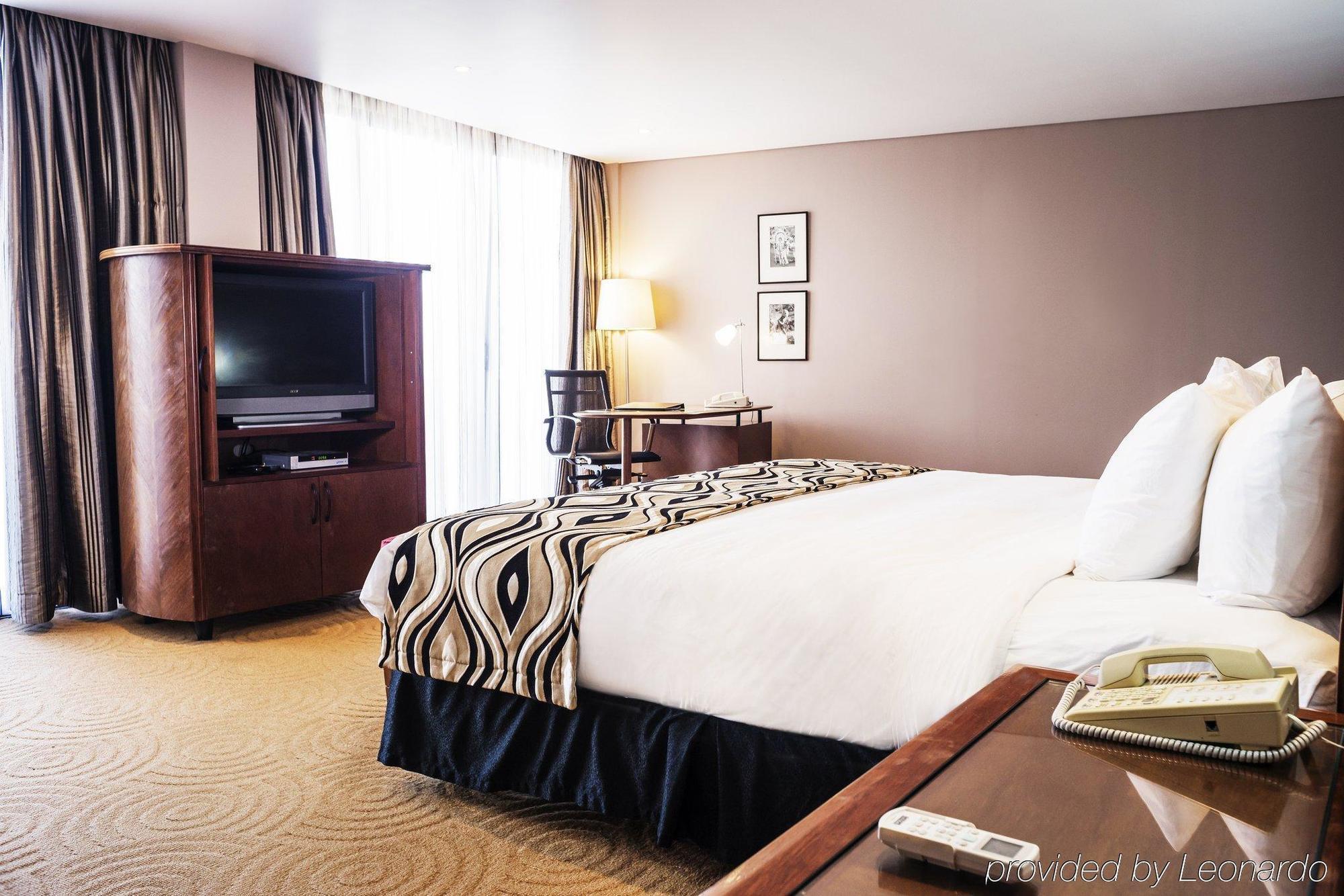 Crown Hotel بورت مورسبي المظهر الخارجي الصورة