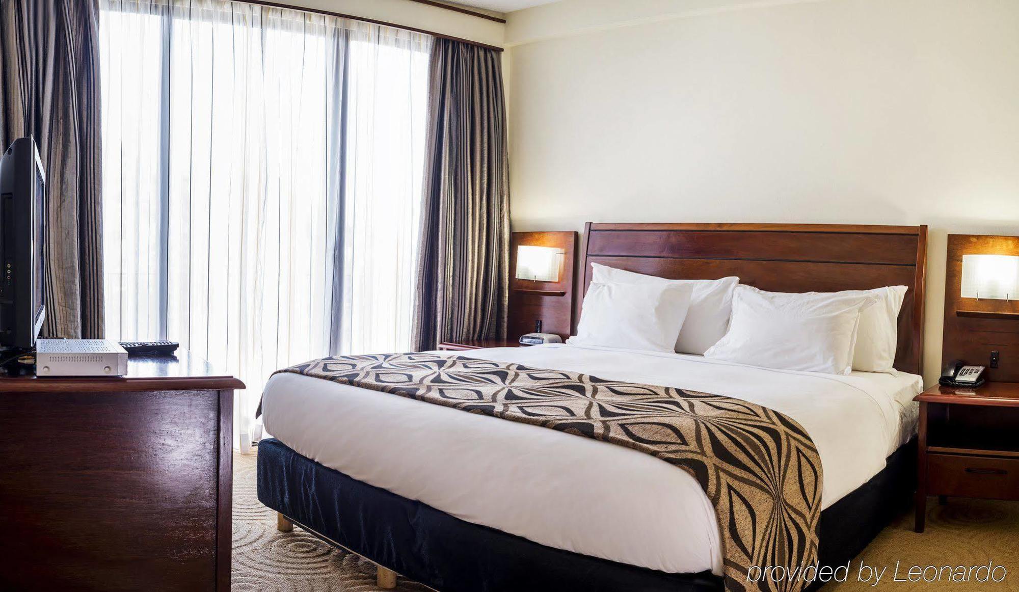 Crown Hotel بورت مورسبي المظهر الخارجي الصورة
